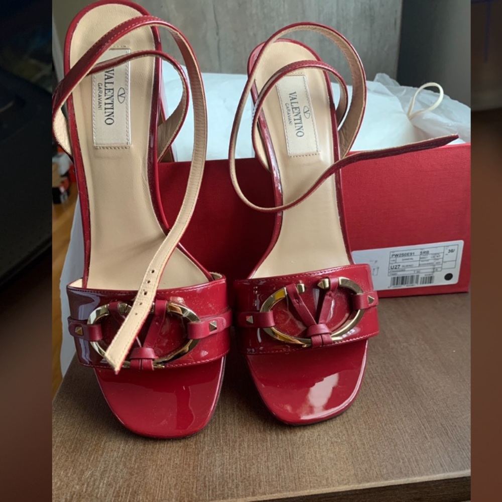 Authentic Valentino Block heel Sandals
